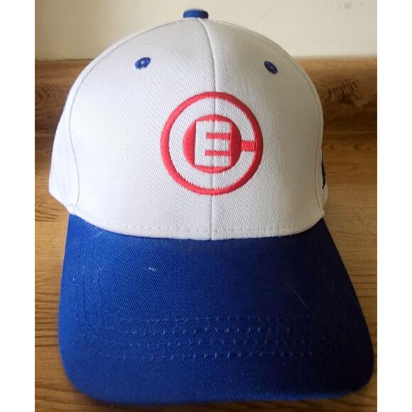 E Royal Credit Union Embroidered Baseball Cap White Blue Adjustable Fitted K - Picture 1 of 10